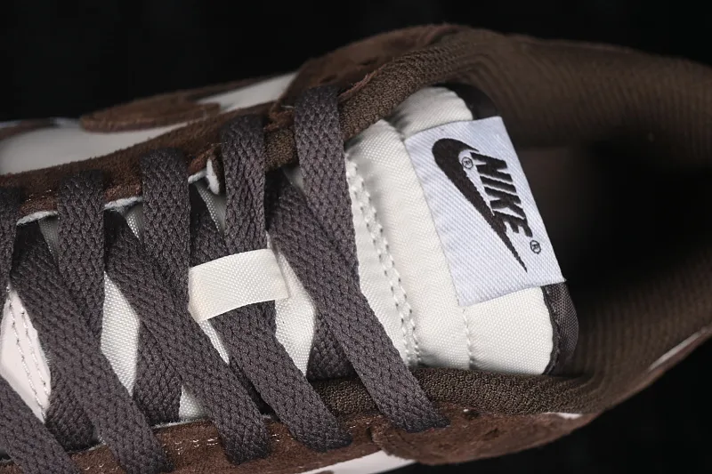 All Categories Nk SB Dunk Series Nk SB Dunk Low Low-top sneakers Nike SB Dunk Low Year of the Horse Brown Low-top casual sneakers IO4244-102